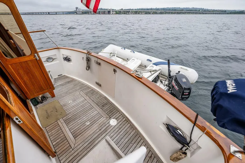 Slide: The Image of CHB Pilothouse 1983 - 5651334