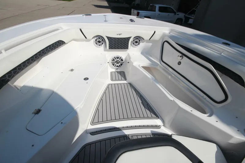 Slide: The Image of Tidewater 272 LXF 2024 - 5651598