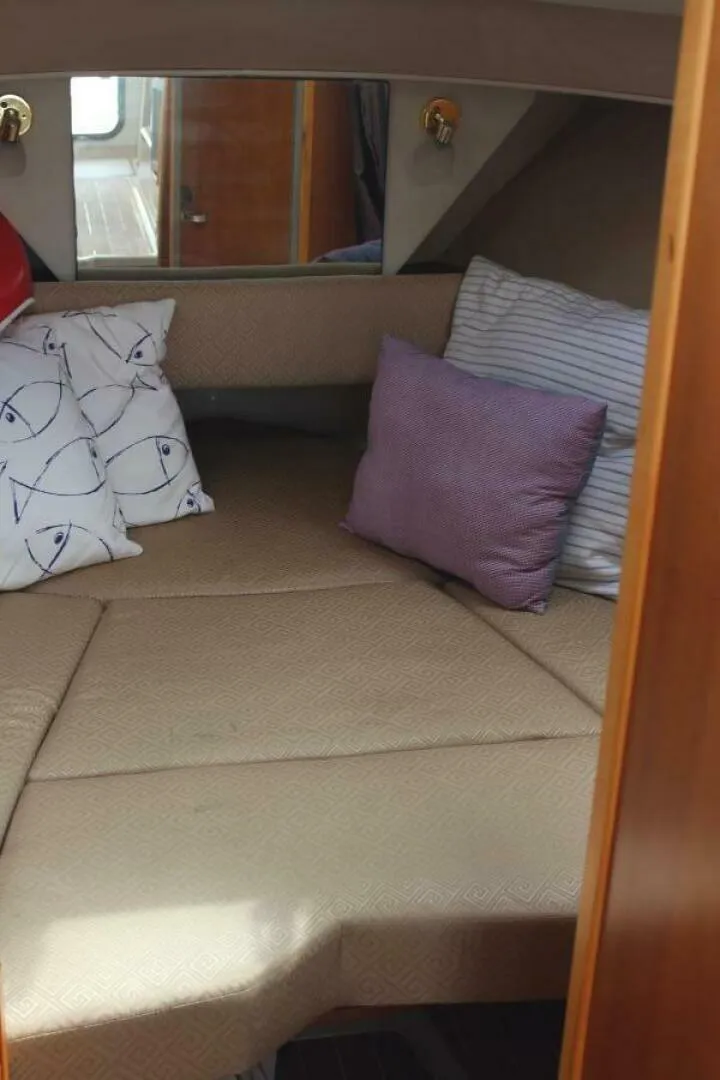 Slide: The Image of V Berth - 5651909