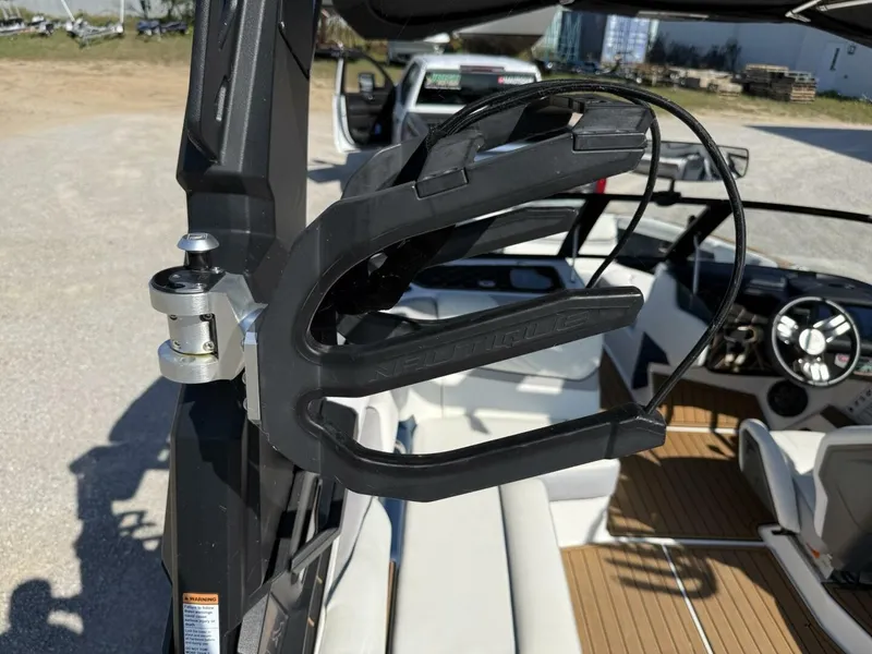 Slide: The Image of Nautique GS20 2022 - 5652462