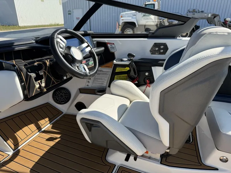 Slide: The Image of Nautique GS20 2022 - 5652468