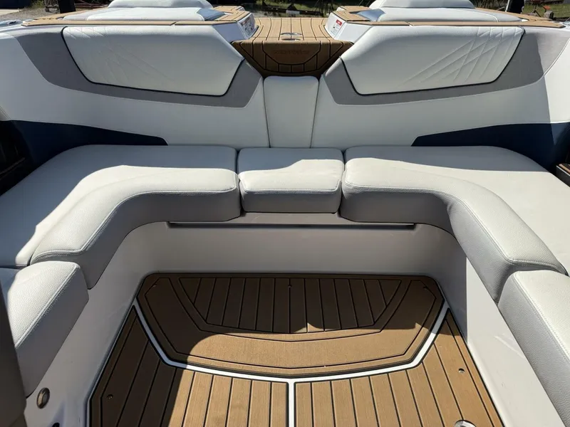 Slide: The Image of Nautique GS20 2022 - 5652471