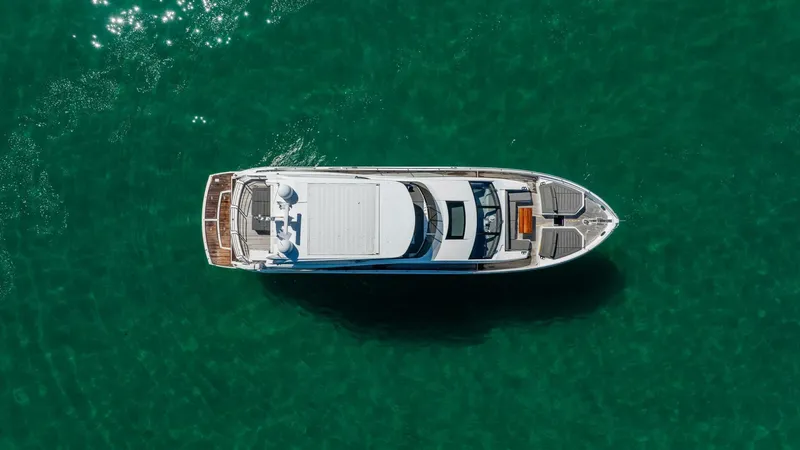 Slide: The Image of Sunseeker 76 Yacht 2018 - 5661063