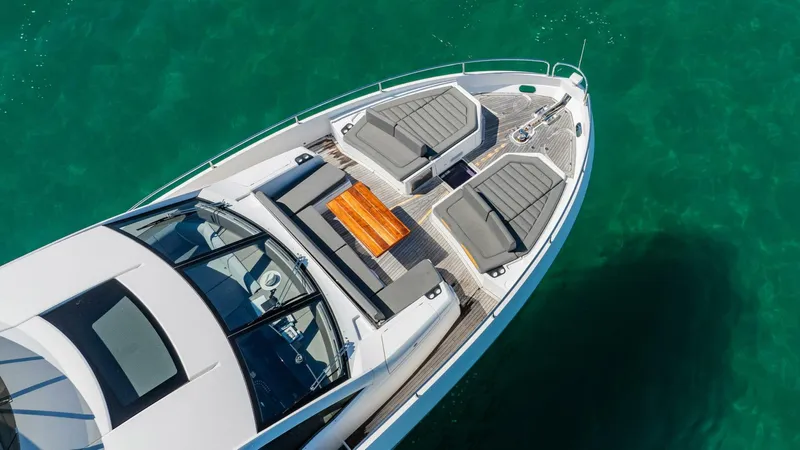 Slide: The Image of Sunseeker 76 Yacht 2018 - 5661064