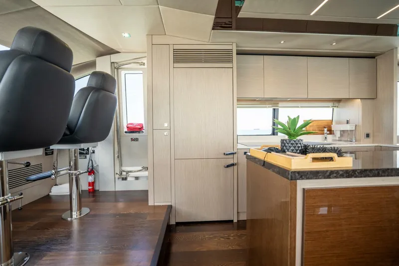 Slide: The Image of Sunseeker 76 Yacht 2018 - 5661097