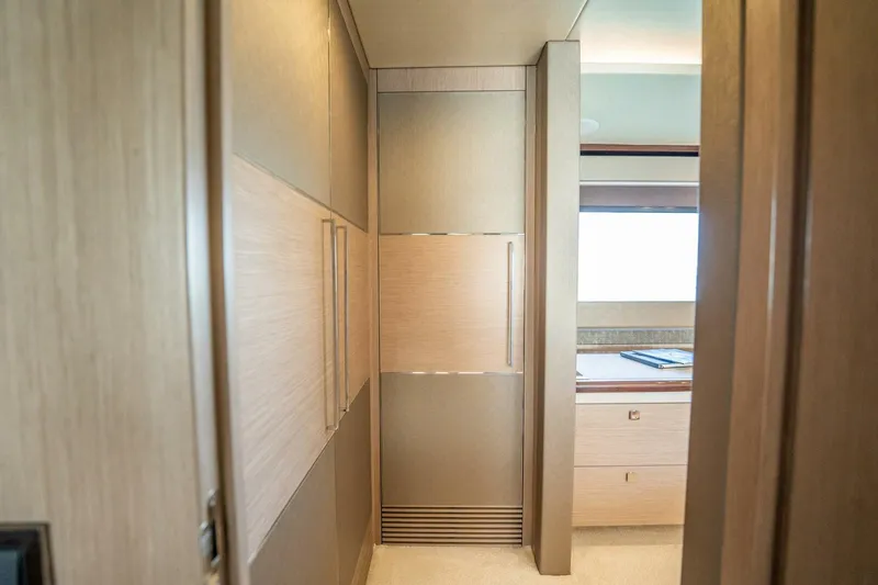 Slide: The Image of Sunseeker 76 Yacht 2018 - 5661109