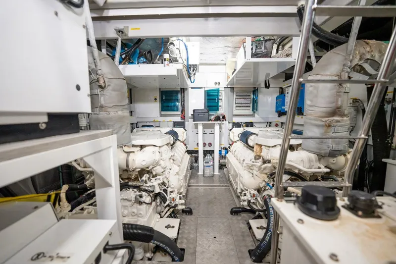 Slide: The Image of Sunseeker 76 Yacht 2018 - 5661124