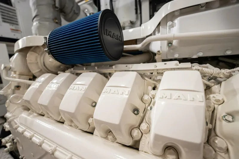 Slide: The Image of Sunseeker 76 Yacht 2018 - 5661127