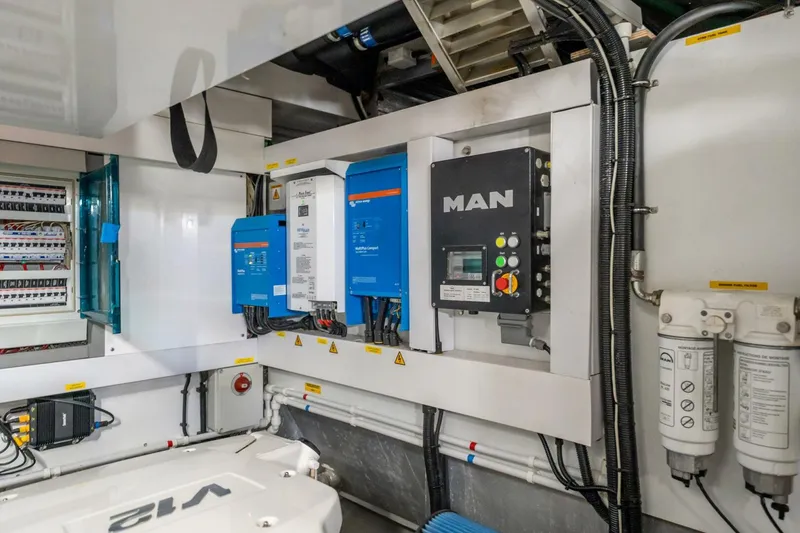 Slide: The Image of Sunseeker 76 Yacht 2018 - 5661130