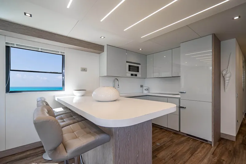 Slide: The Image of 2017 Overblue 58 Powercat - 5653197