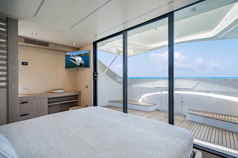 Slide: The Image of 2017 Overblue 58 Powercat - 5653214