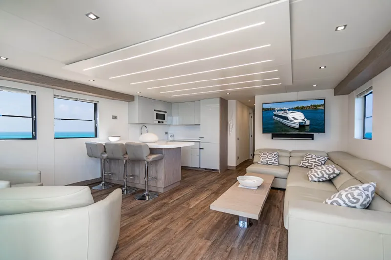 Slide: The Image of 2017 Overblue 58 Powercat Salon - 5653192