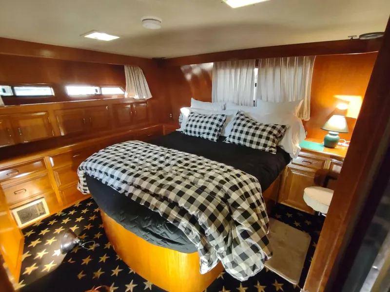 Slide: The Image of Ocean Alexander 44 1989 - 5653569