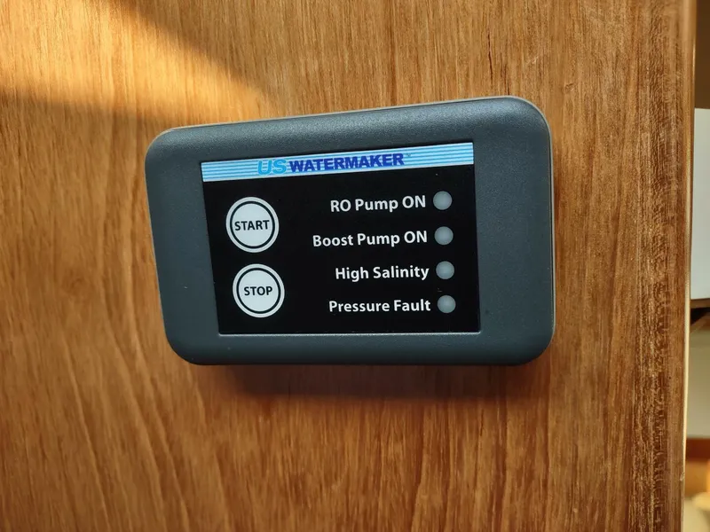 Slide: The Image of Ocean Alexander 44 1989 - 5653579