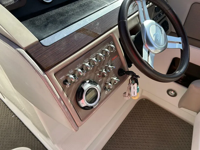 Slide: The Image of Sea Ray 270 SLX 2013 - 5664101