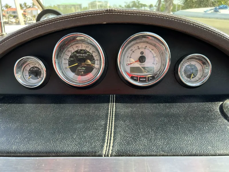 Slide: The Image of Sea Ray 270 SLX 2013 - 5664065