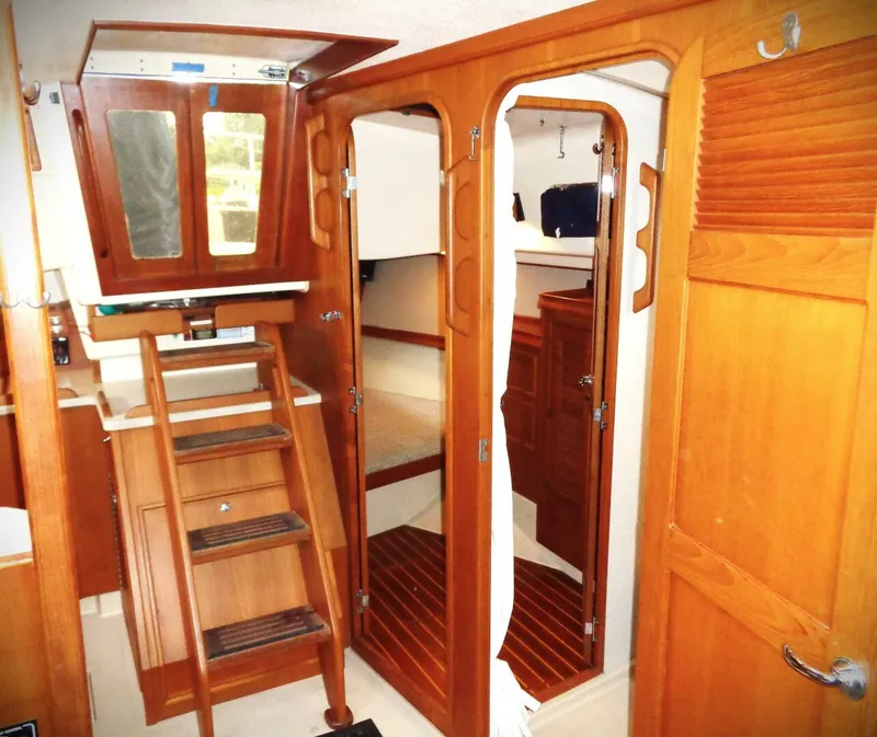 Slide: The Image of Island Packet 420 2002 - 5661286