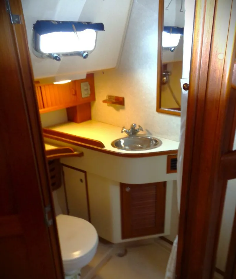 Slide: The Image of Island Packet 420 2002 - 5661284