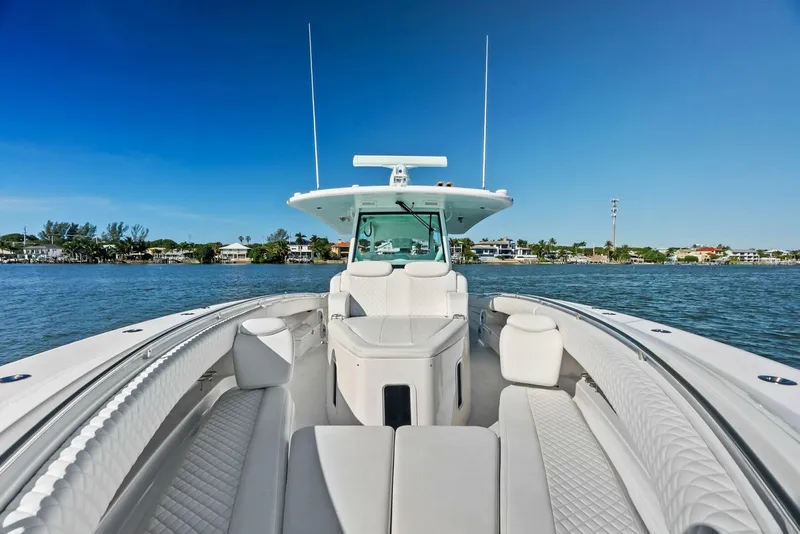 Slide: The Image of HCB 42 Lujo 2023 - 5773011