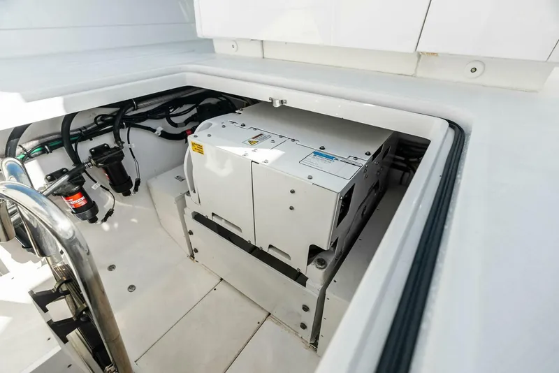 Slide: The Image of HCB 42 Lujo 2023 - 5773035