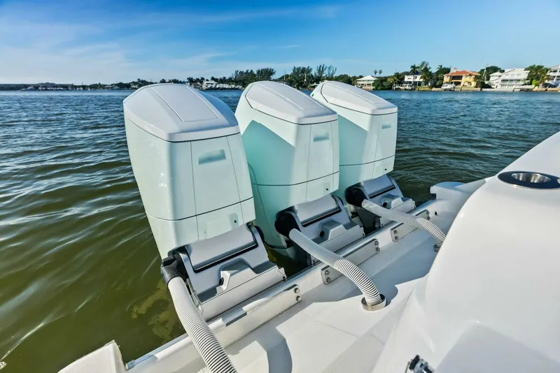 Slide: The Image of HCB 42 Lujo 2023 - 5773039