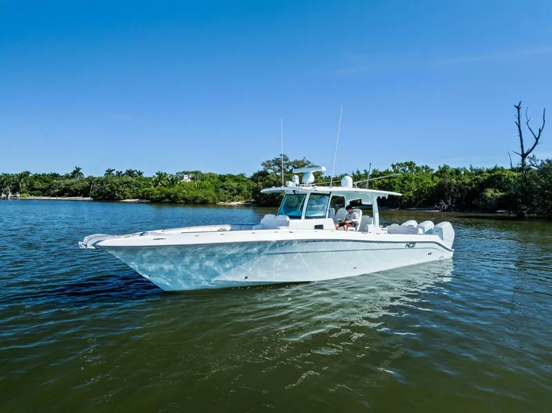 Slide: The Image of HCB 42 Lujo 2023 - 5772957