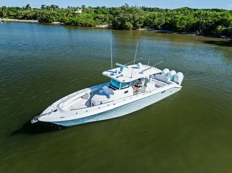 Slide: The Image of HCB 42 Lujo 2023 - 5772958