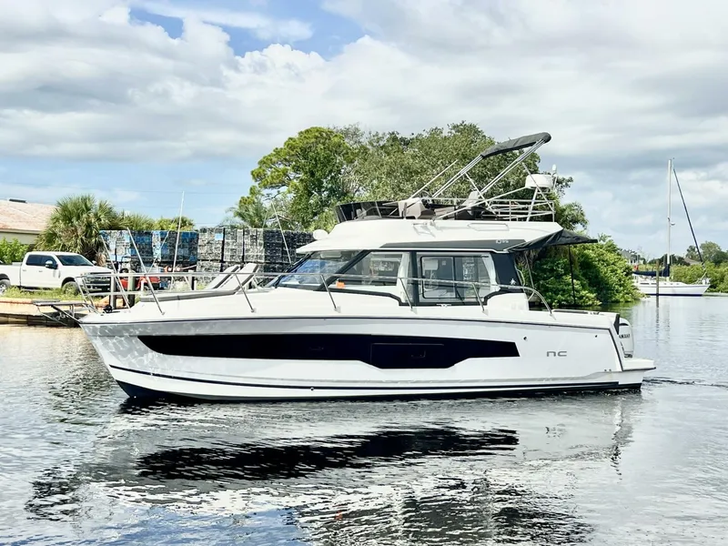 Slide: The Image of Jeanneau NC 1095 Fly 2025 - 5660129