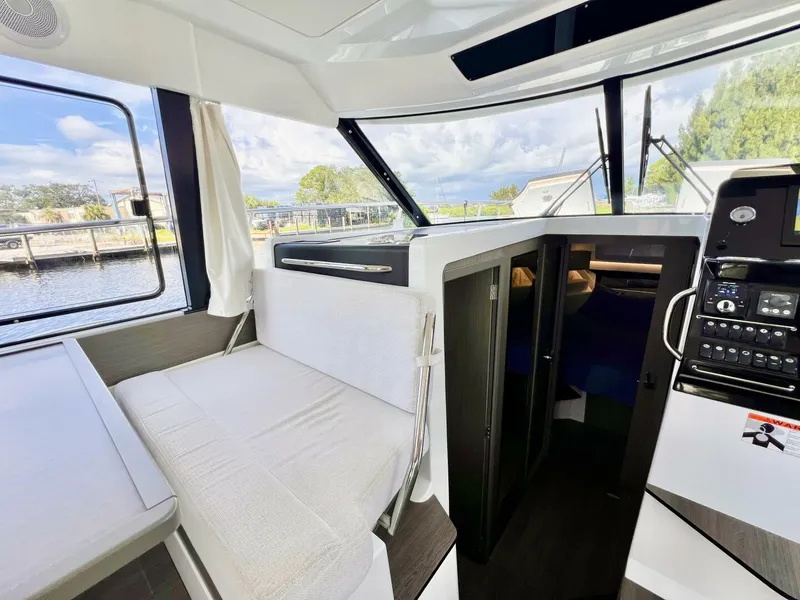 Slide: The Image of Jeanneau NC 1095 Fly 2025 - 5660113