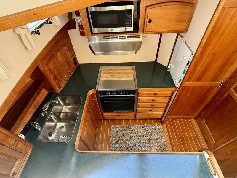 Slide: The Image of Sabre Sabreline 47 1997 - 5660443