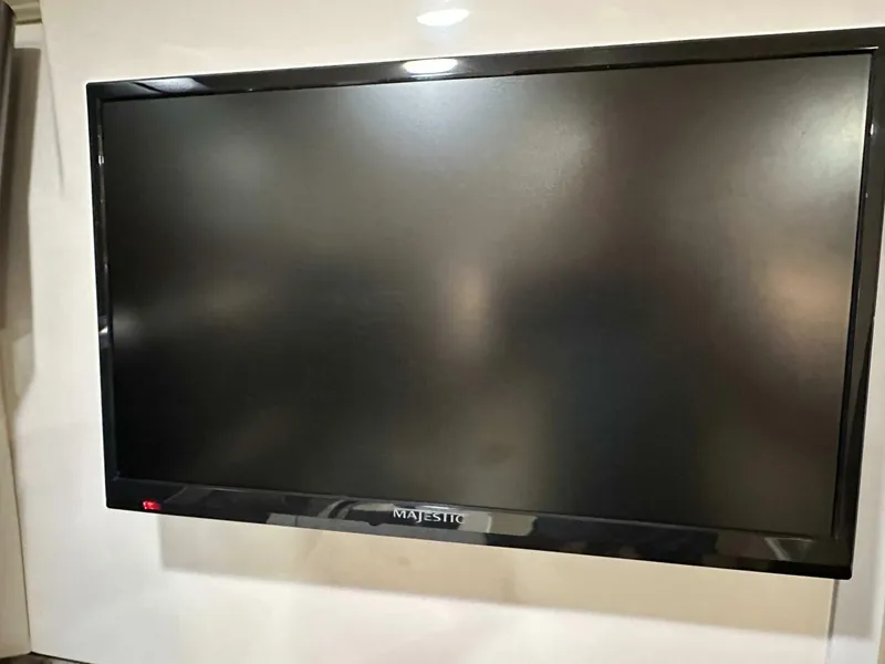 Slide: The Image of Regal 28 Express 2018 - 5660695