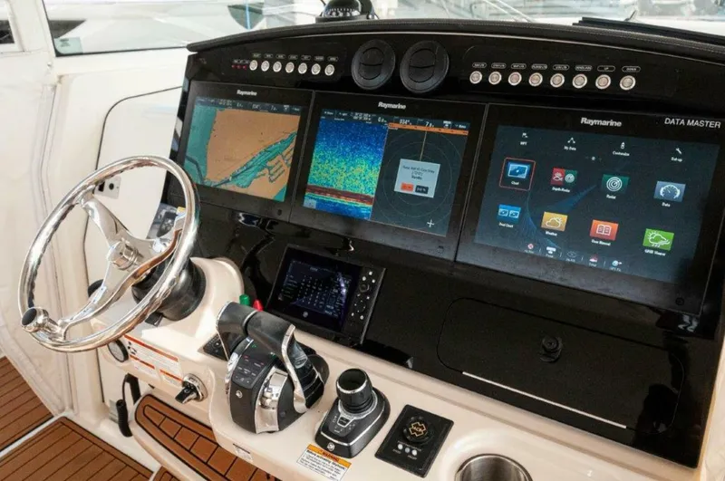 Slide: The Image of 2018 42 Boston Whaler 420 Outrage The Tyder II Helm (1) - 5661209