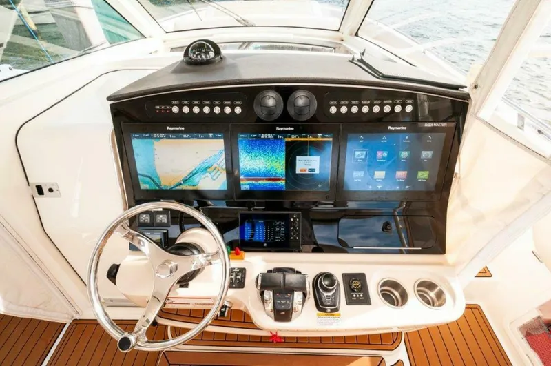 Slide: The Image of 2018 42 Boston Whaler 420 Outrage The Tyder II Helm (3) - 5661211