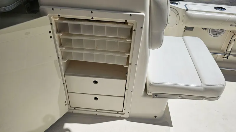 Slide: The Image of Pursuit 3070 Offshore Express 2004 - 5661029