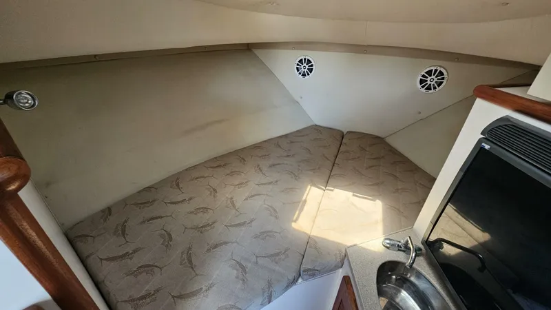 Slide: The Image of Pursuit 3070 Offshore Express 2004 - 5661036