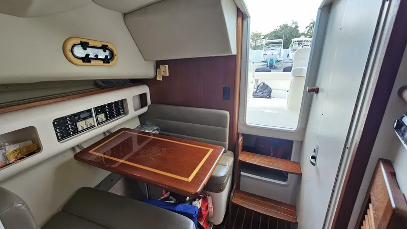 Slide: The Image of Pursuit 3070 Offshore Express 2004 - 5661039