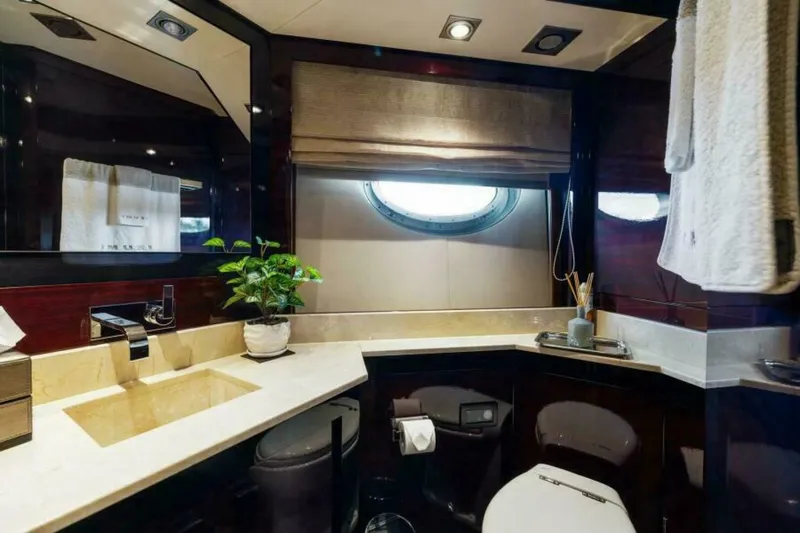 Slide: The Image of Palmer Johnson 124 2007 - 5661555