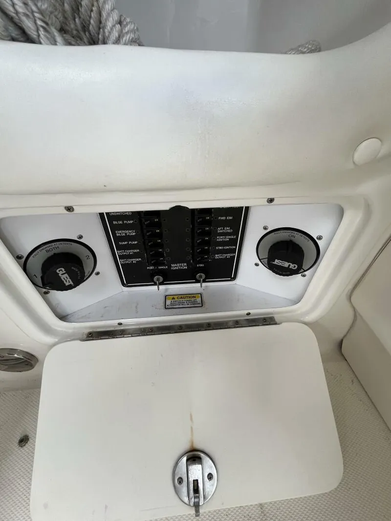 Slide: The Image of Sea Ray 290 SUN SPORT 2003 - 5661726