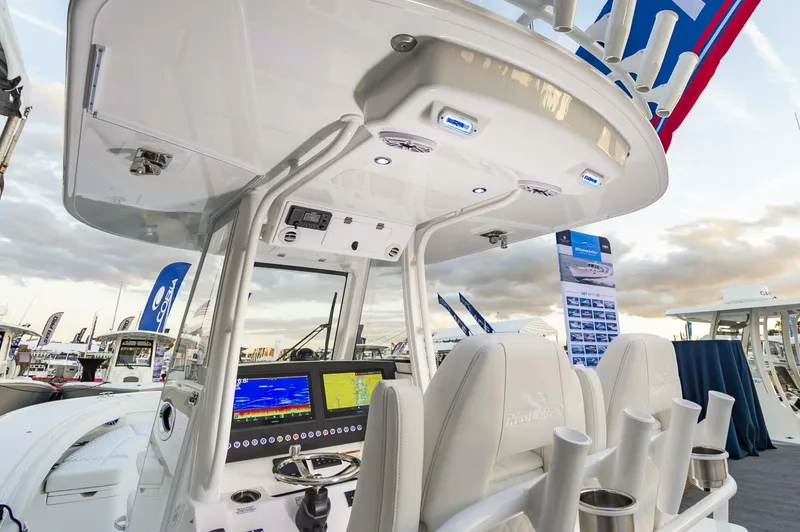 Slide: The Image of 28RegulatorHull775_111 - 5722046