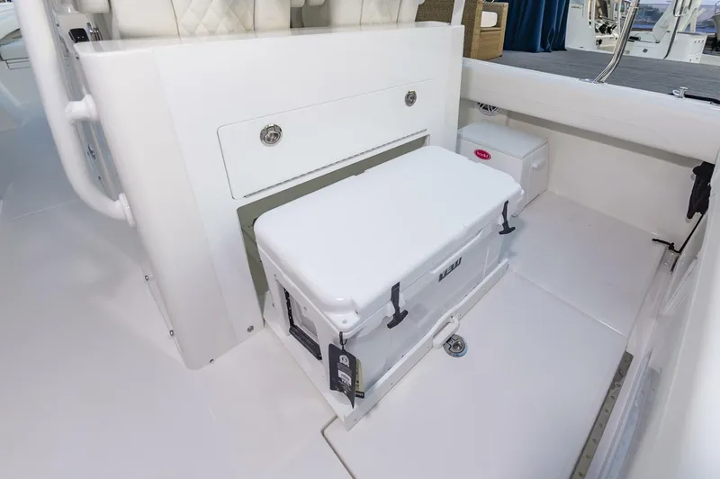 Slide: The Image of 28RegulatorHull775_113 - 5722048