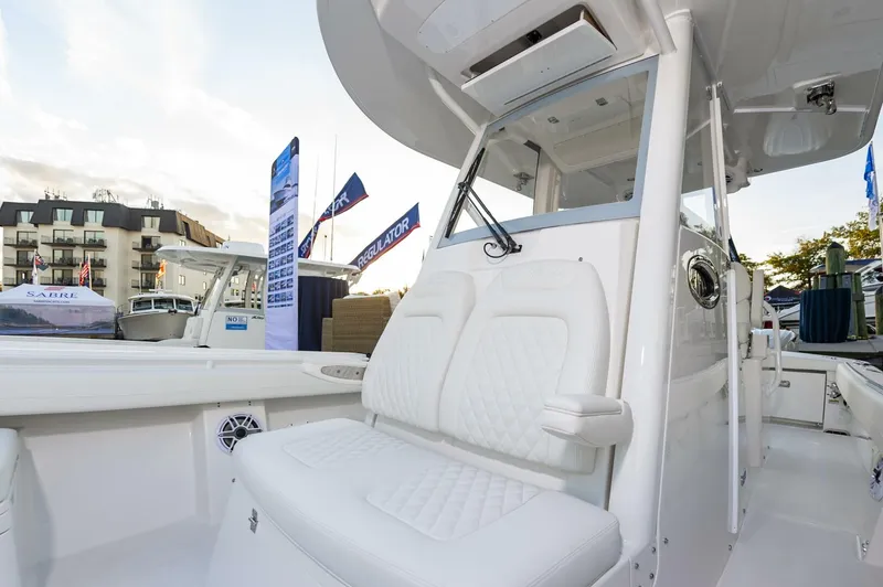 Slide: The Image of 28RegulatorHull775_121 - 5722056