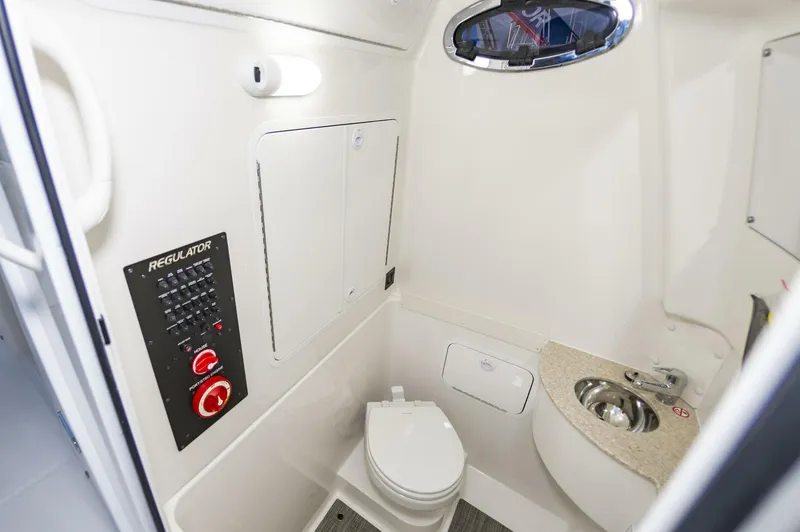 Slide: The Image of 28RegulatorHull775_125 - 5722060