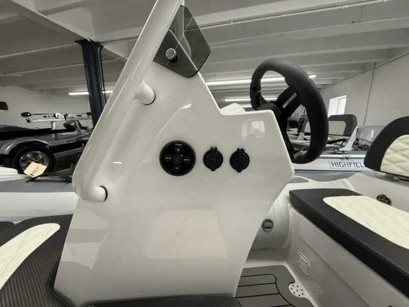 Slide: The Image of Highfield Sport 330 2025 - 5662476