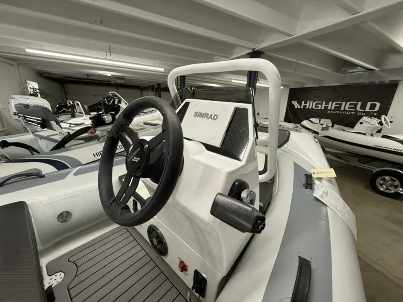 Slide: The Image of Highfield Sport 330 2025 - 5662481