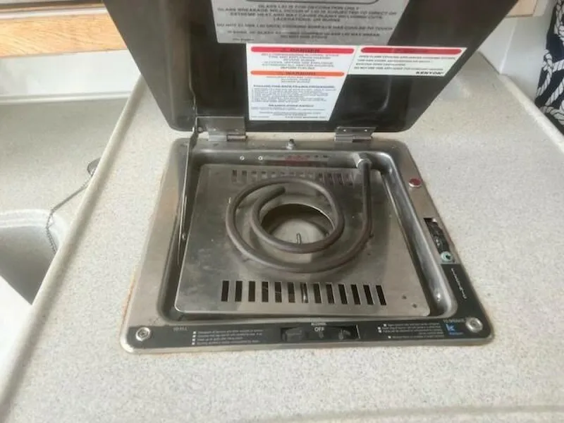 Slide: The Image of 1 Burner Kenyon Cooktop - 5666163