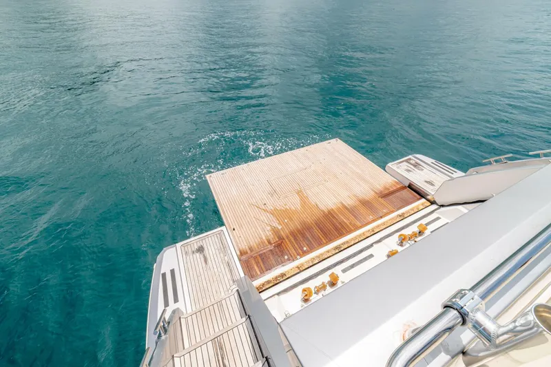 Slide: The Image of 2017 Azimut 77 "Carpe Diem" - 5679059