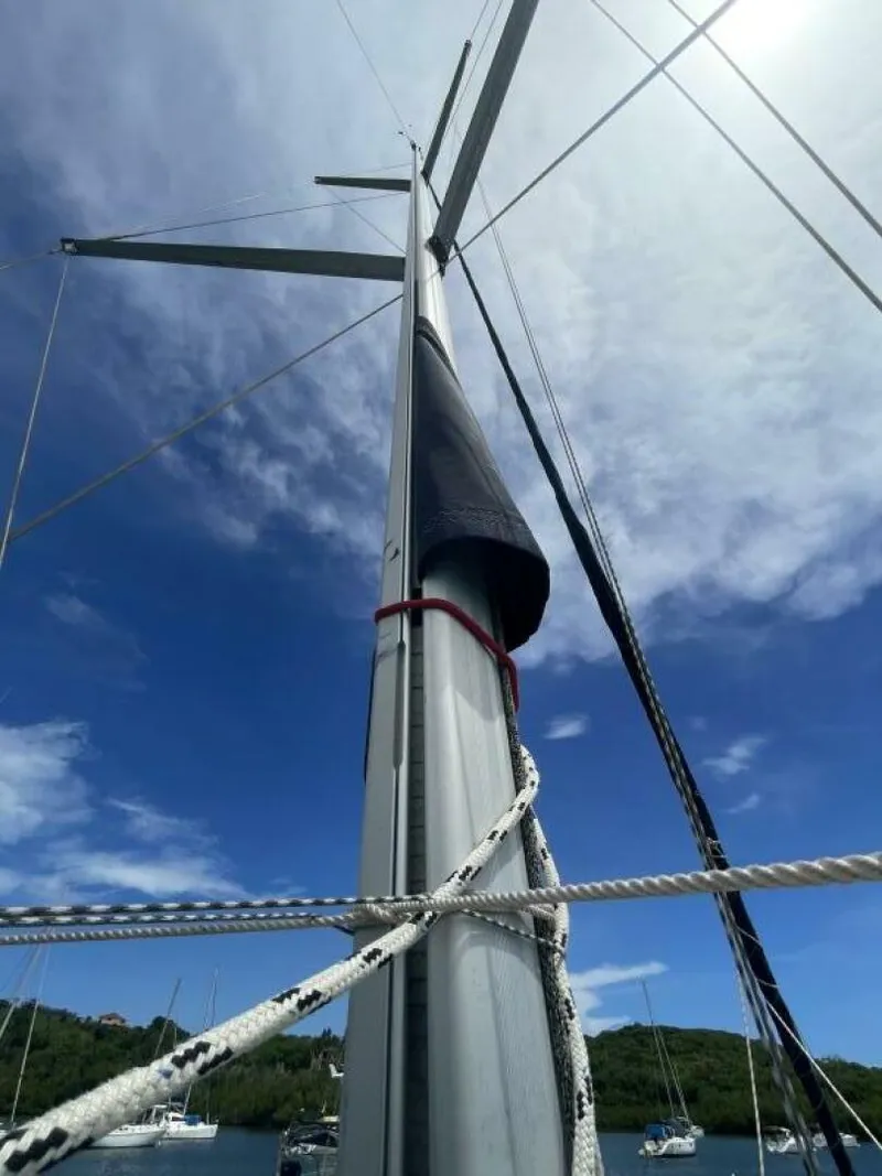 Slide: The Image of Hunter 44 Aft Cockpit 2004 - 5662941