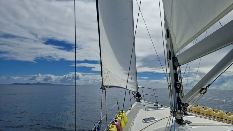 Slide: The Image of Hunter 44 Aft Cockpit 2004 - 5662939