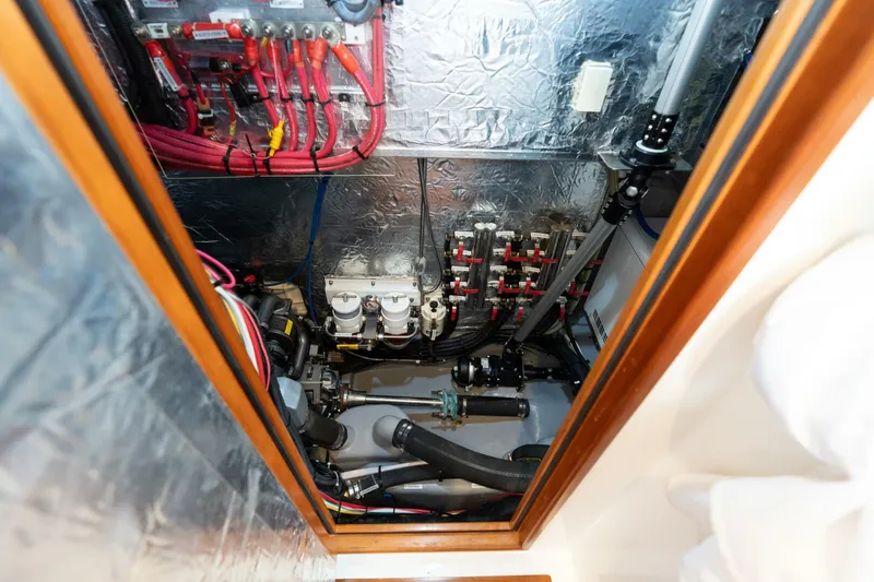 Slide: The Image of Passport Vista 545 Center Cockpit 2018 - 5675744