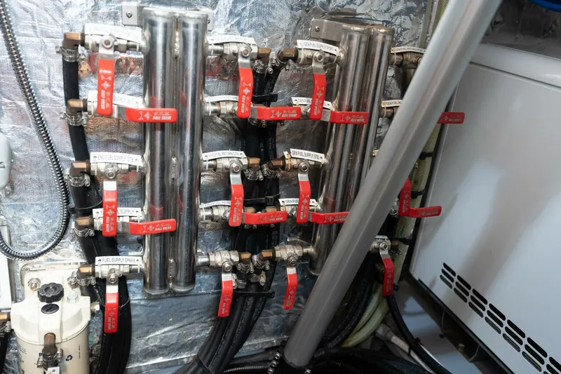 Slide: The Image of Passport Vista 545 Center Cockpit 2018 - 5675745